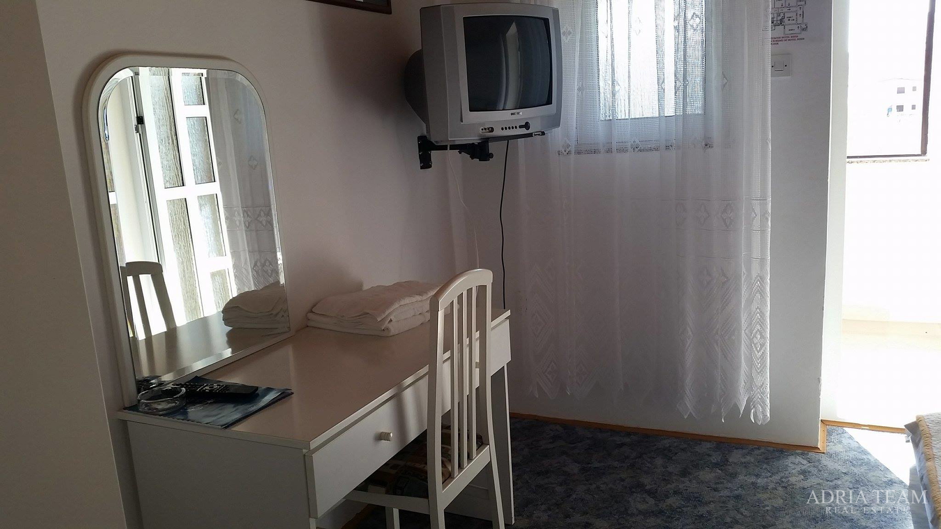 HOTEL NA SAMOJ PLAŽI, FENOMENALNA INVESTICIJSKA PRILIKA! PAG