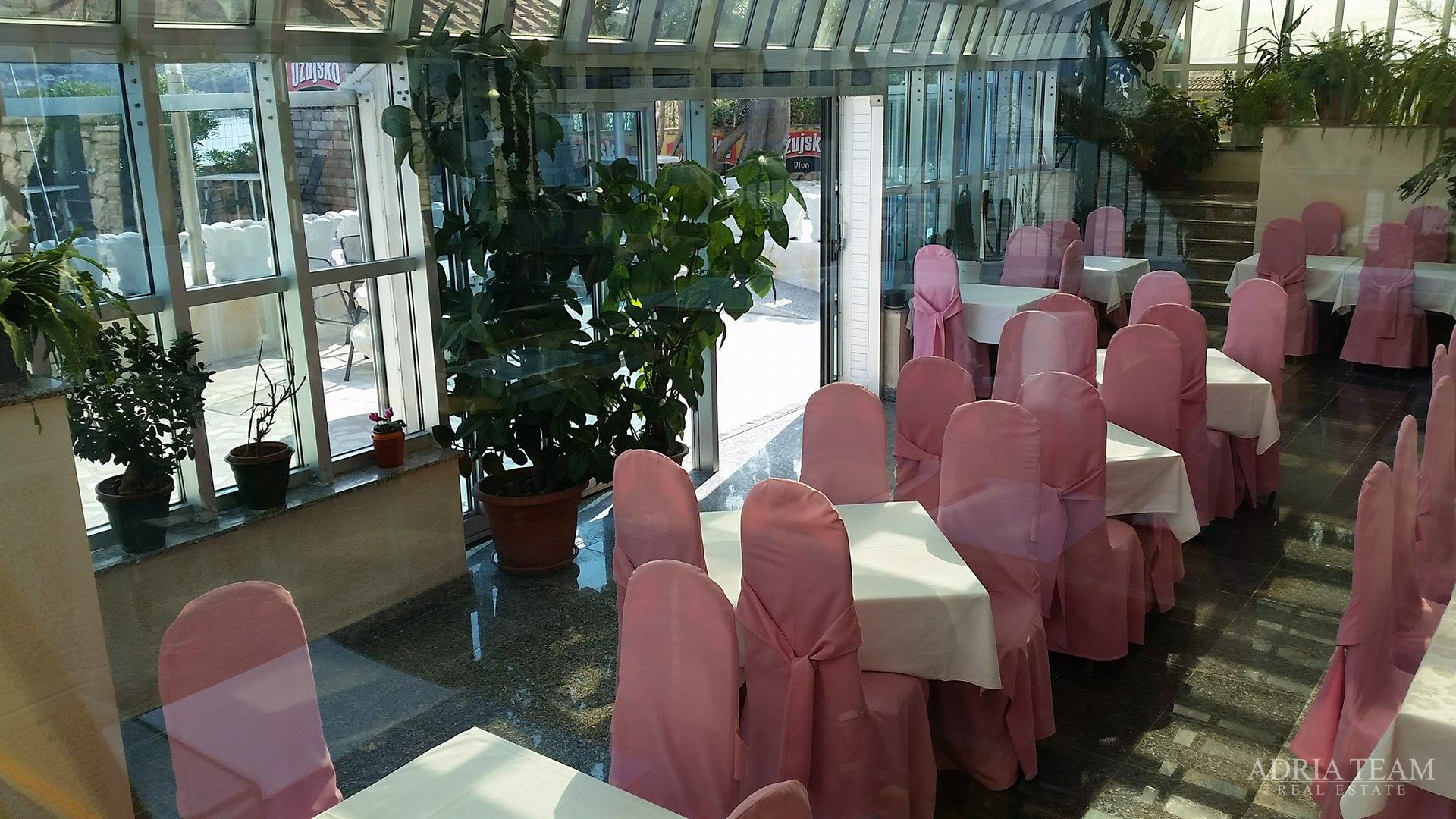 HOTEL NA SAMOJ PLAŽI, FENOMENALNA INVESTICIJSKA PRILIKA! PAG