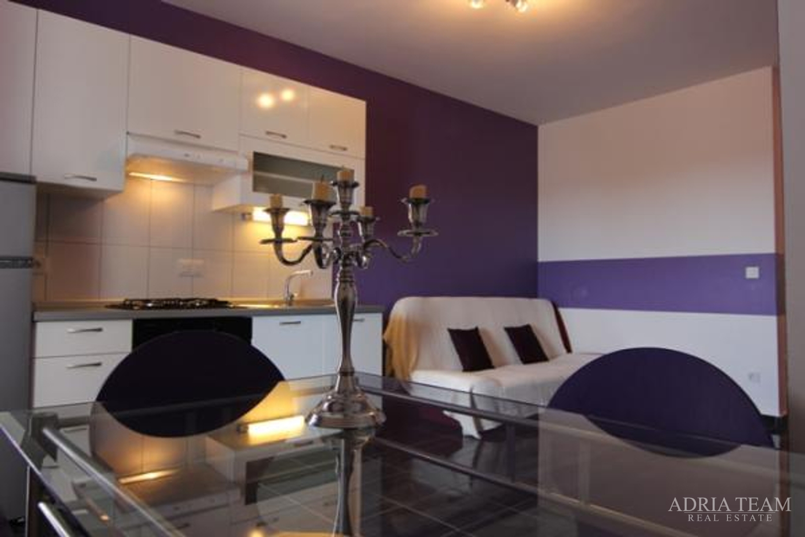 APARTMENT HOUSE WITH 7 APARTMENTS, PRIVLAKA