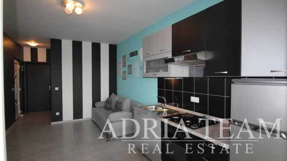 APARTMANSKA KUĆA S 7 APARTMANA, PRIVLAKA