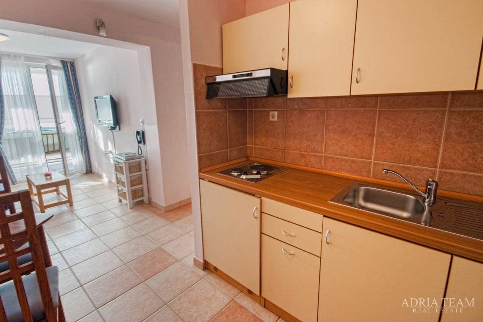 EKSKLUZIVNO!!! HOTEL 3***, 1. RED DO MORA, TOP - POZICIJA!