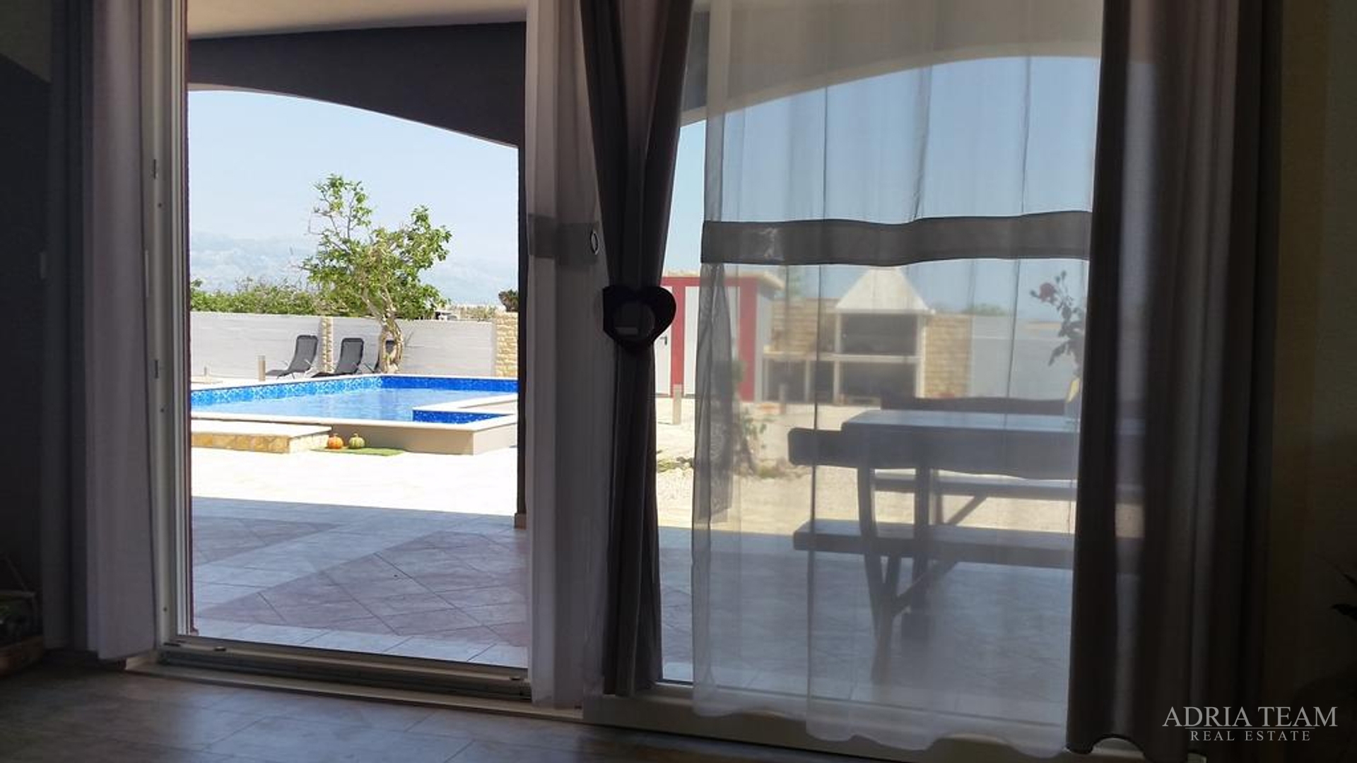 KUĆA S BAZENOM, TIHA I MIRNA POZICIJA, PAG - POVLJANA