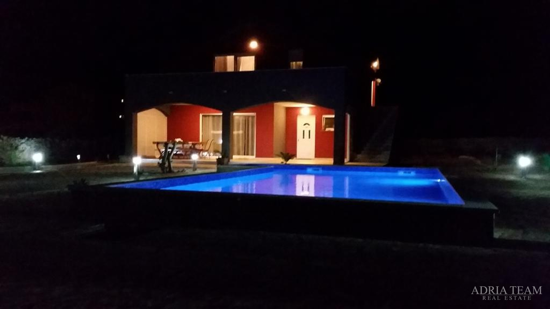 2 KUĆE S BAZENOM, MIRNA I TIHA POZICIJA, PAG - POVLJANA