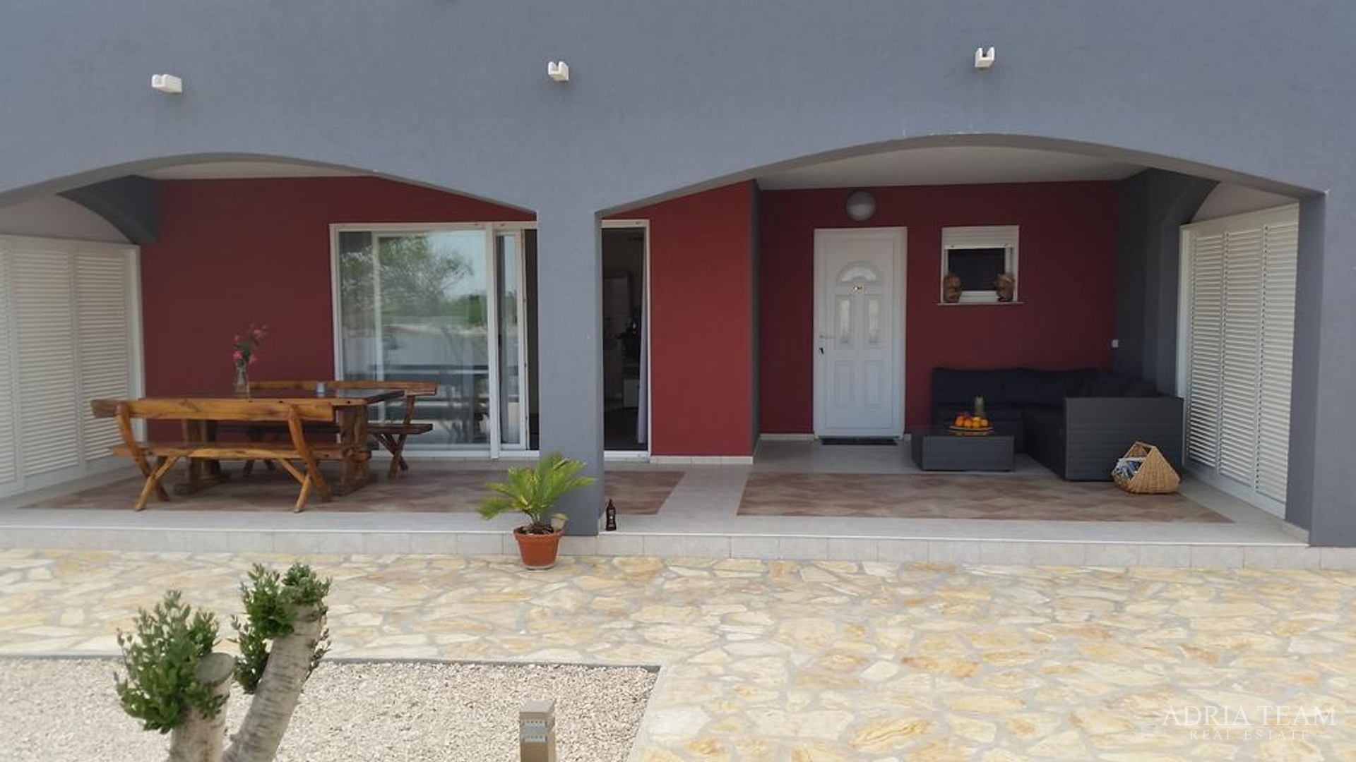 KUĆA S BAZENOM, TIHA I MIRNA POZICIJA, PAG - POVLJANA