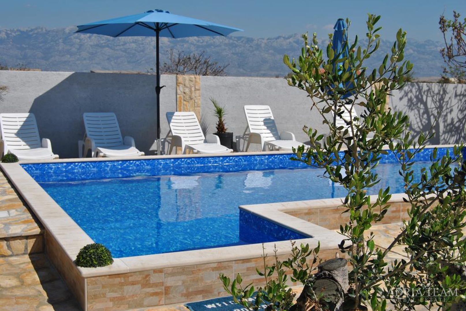 2 KUĆE S BAZENOM, MIRNA I TIHA POZICIJA, PAG - POVLJANA