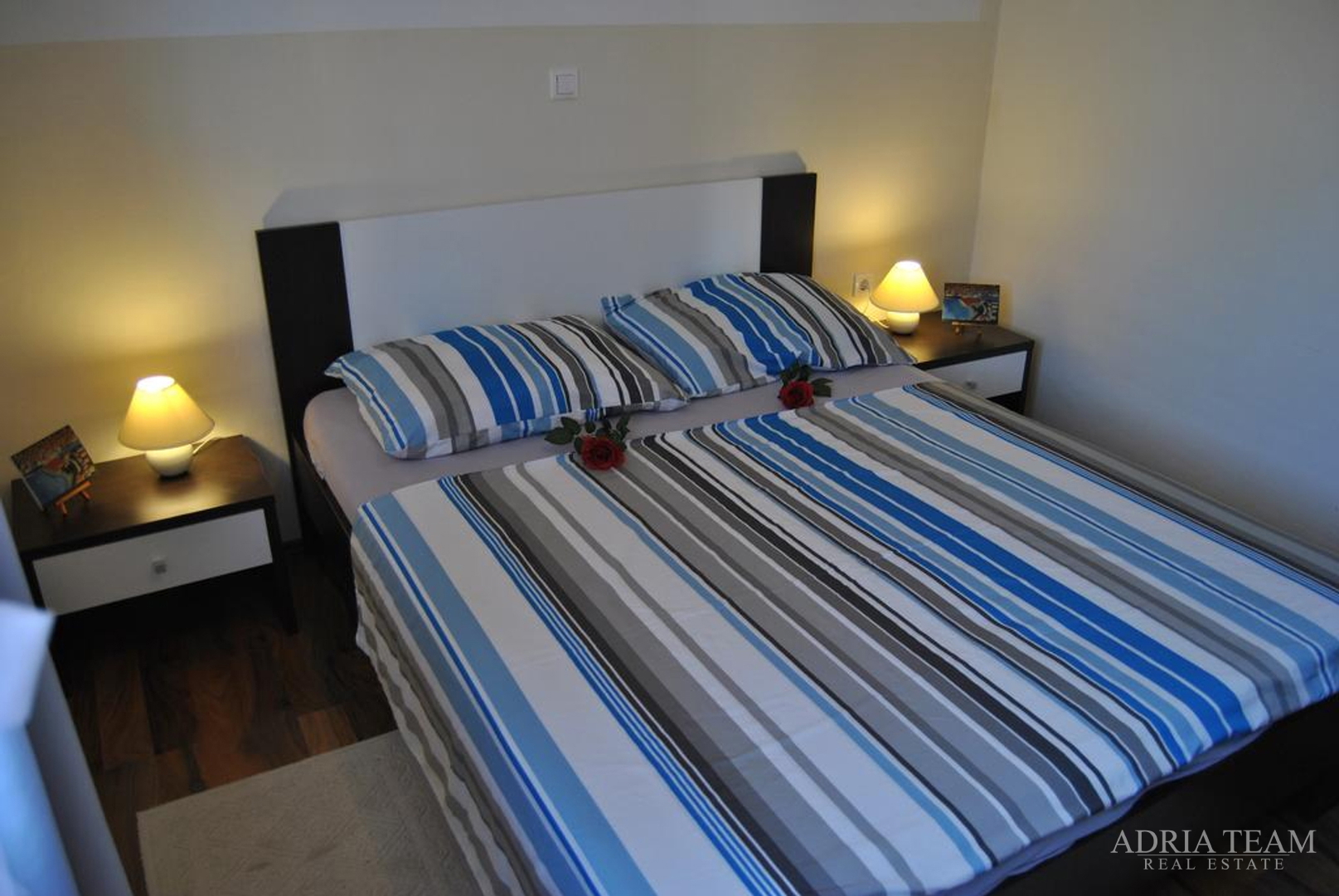 KUĆA S BAZENOM, TIHA I MIRNA POZICIJA, PAG - POVLJANA