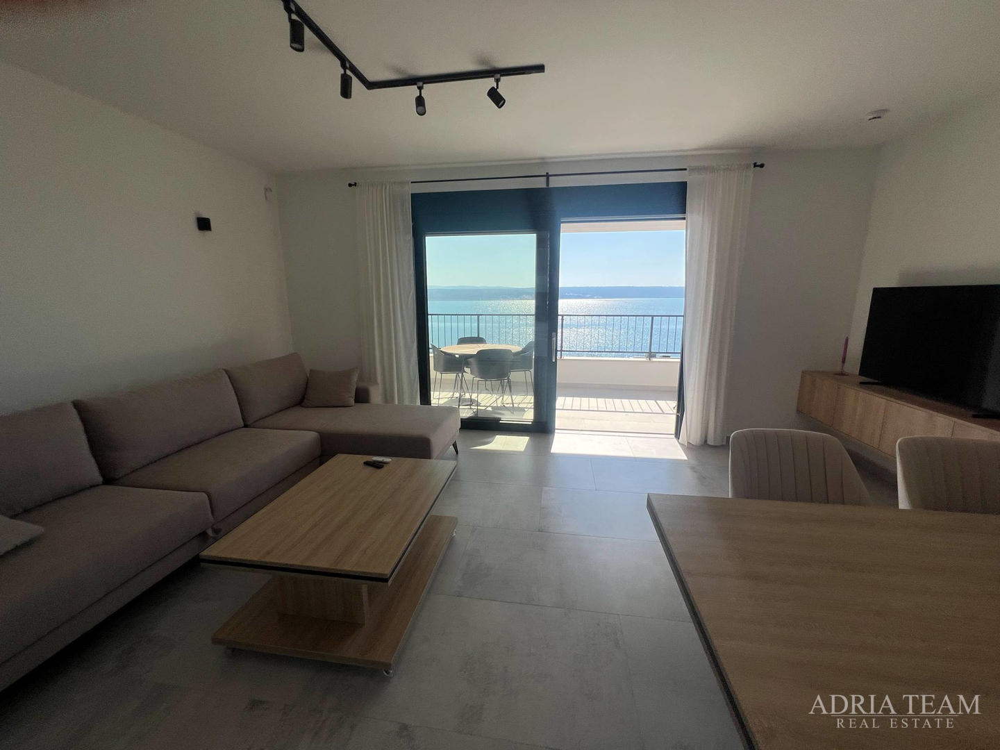 NEUE WOHNUNGEN MIT OFFENEM MEERBLICK, MASLENICA