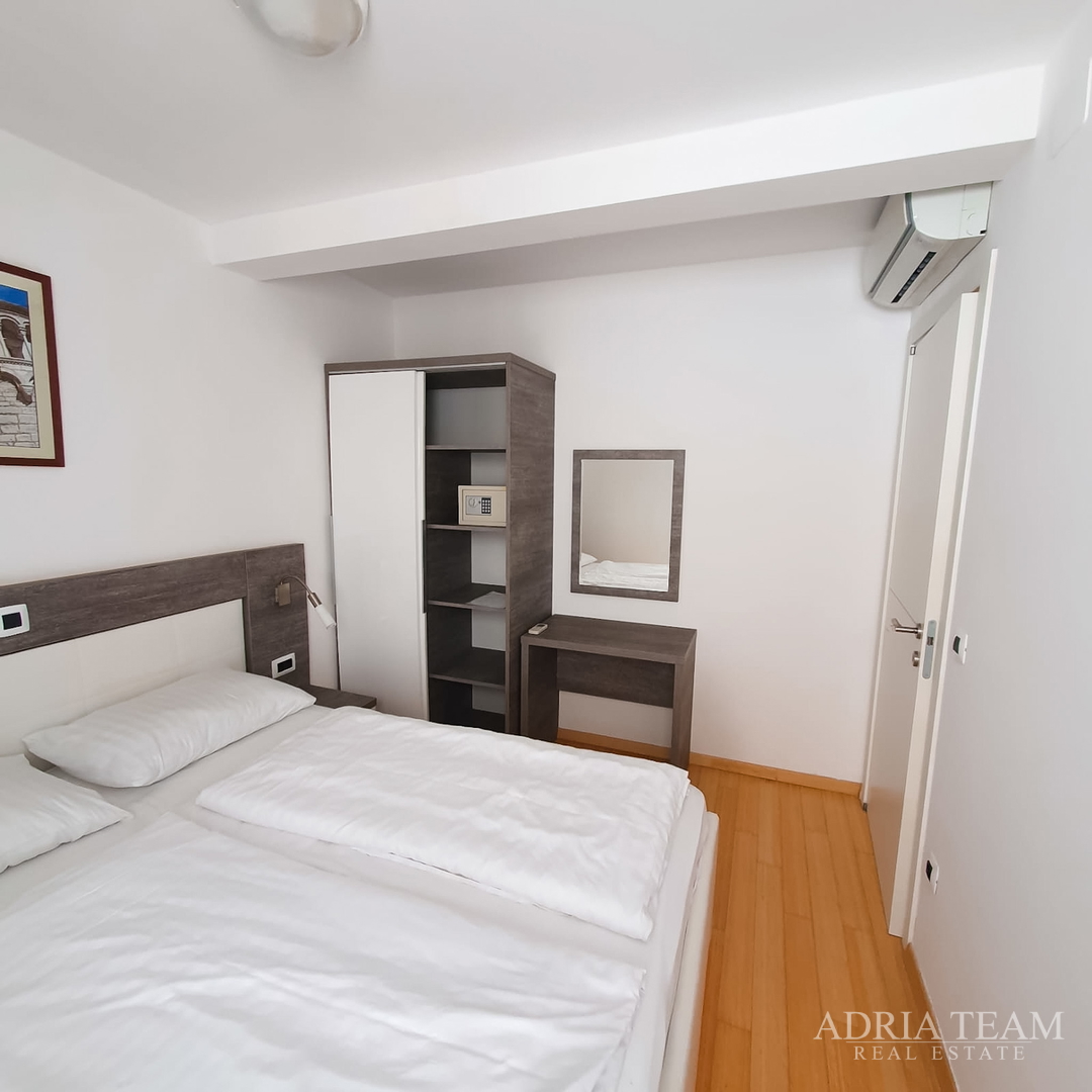 APARTMAN S DVIJE TERASE, DRUGI RED DO MORA - PETRČANE