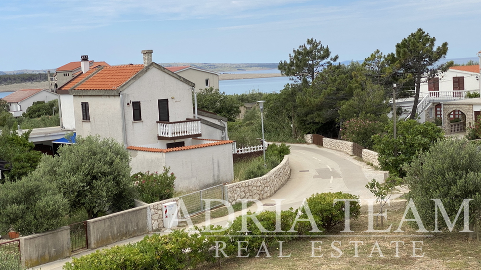 APARTMENT HOUSE WITH 6 APARTMENTS, 70 m FROM THE SEA, PAG - POVLJANA