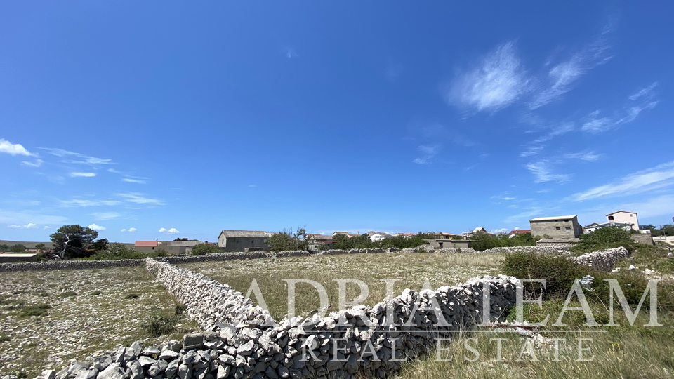 BUILDING LAND IN A PEACEFUL OASIS OF POVLJANA