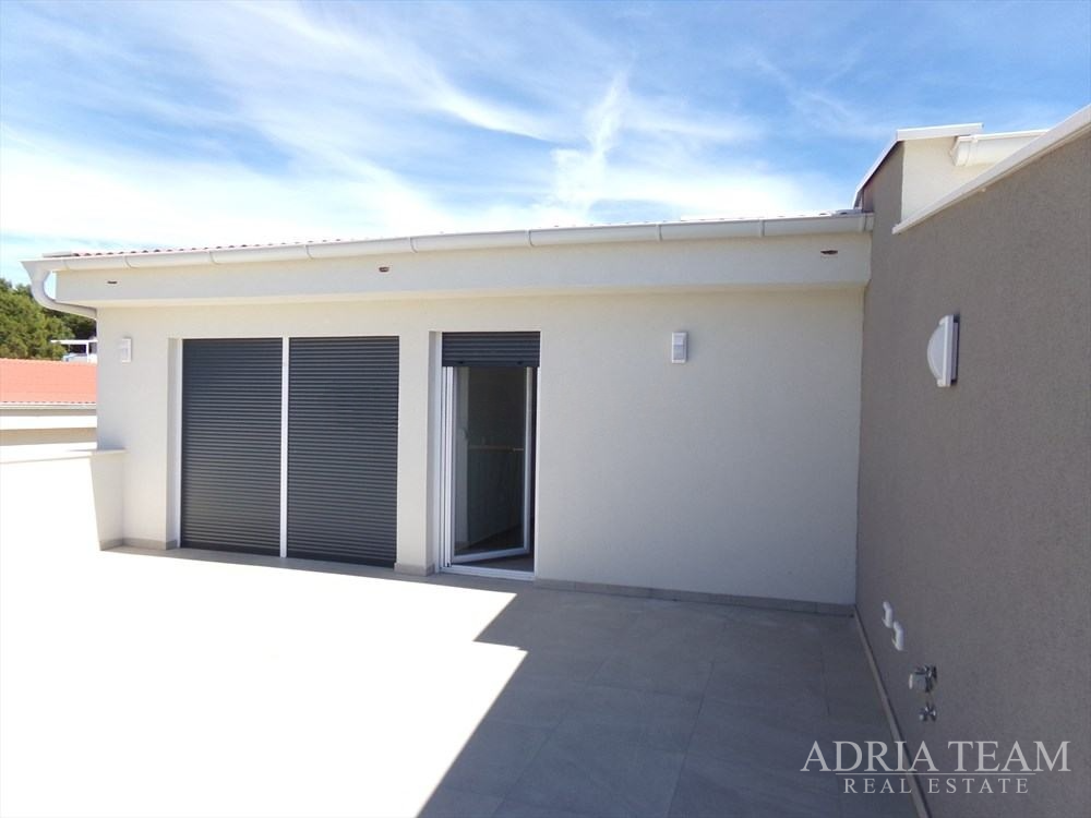 APARTMANI U NOVOGRADNJI - PAG, ŠIMUNI