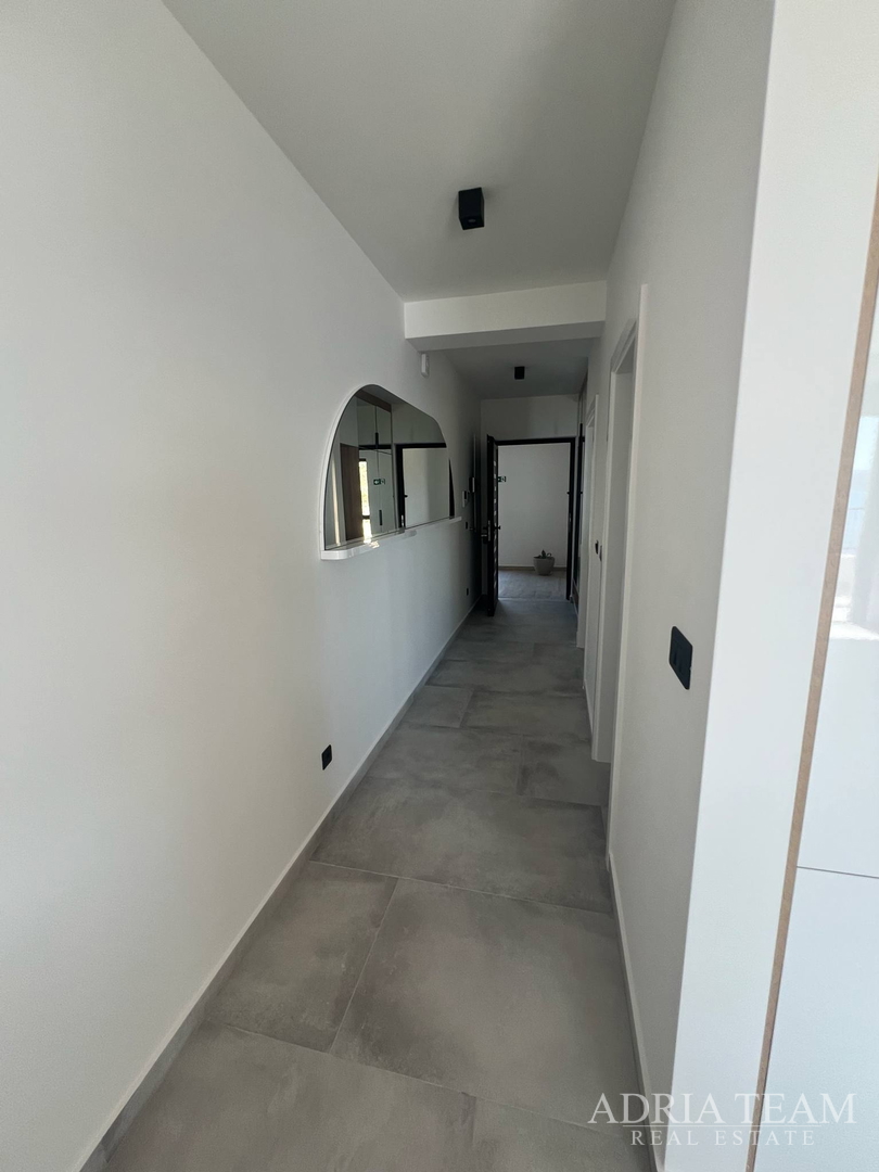 NEUE WOHNUNGEN MIT OFFENEM MEERBLICK, MASLENICA