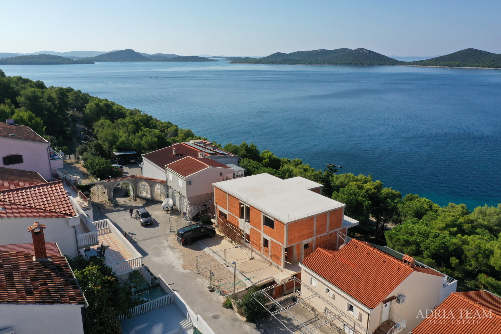 APARTMENTS, FIRST ROW TO THE SEA, NEW CONSTRUCTION - DRAGE