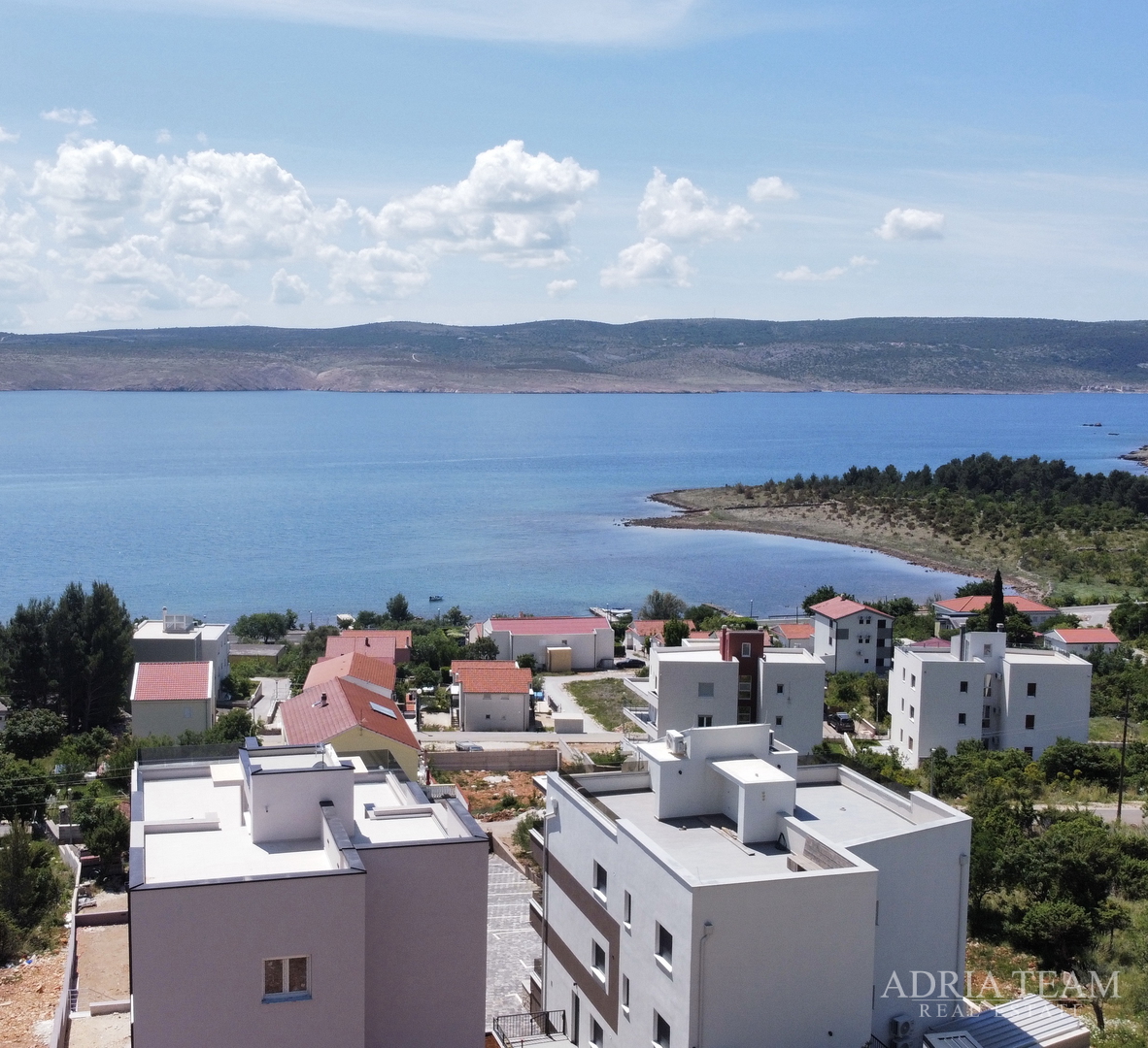APARTMENTS IN NEW BUILDING 200 m FROM THE SEA - SELINE