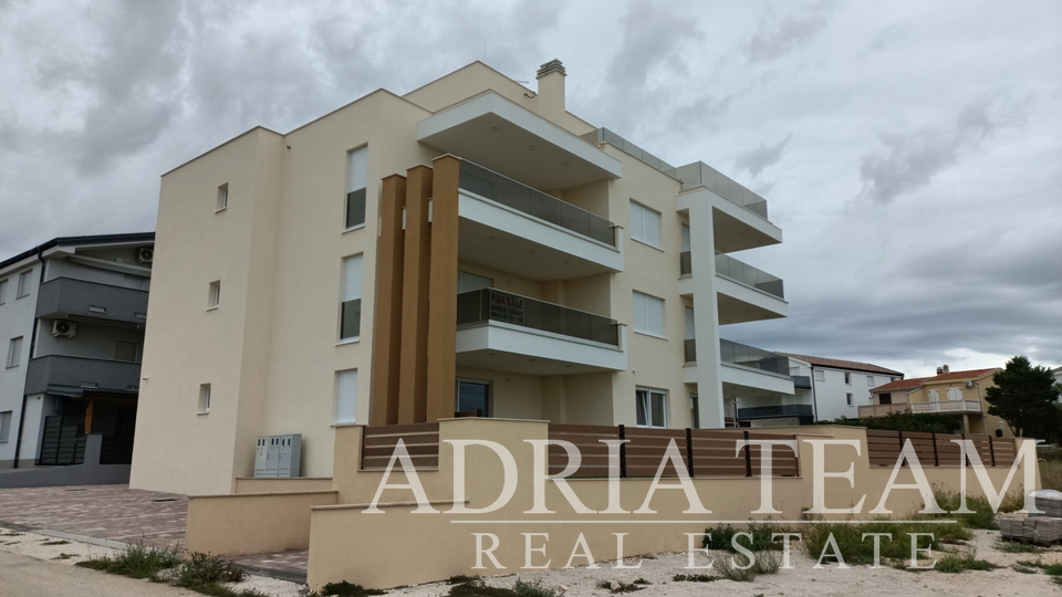 APARTMÁNY S VÝHLEDEM NA MOŘE, NOVOSTAVBA - POVLJANA, PAG