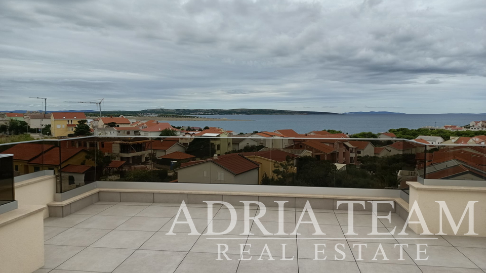 APARTMÁNY S VÝHLEDEM NA MOŘE, NOVOSTAVBA - POVLJANA, PAG