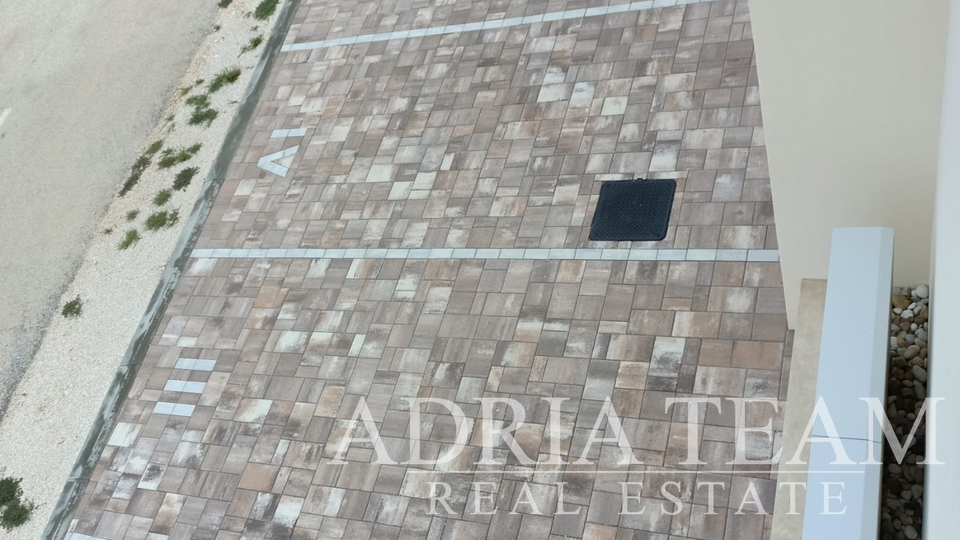 APARTMÁNY S VÝHLEDEM NA MOŘE, NOVOSTAVBA - POVLJANA, PAG