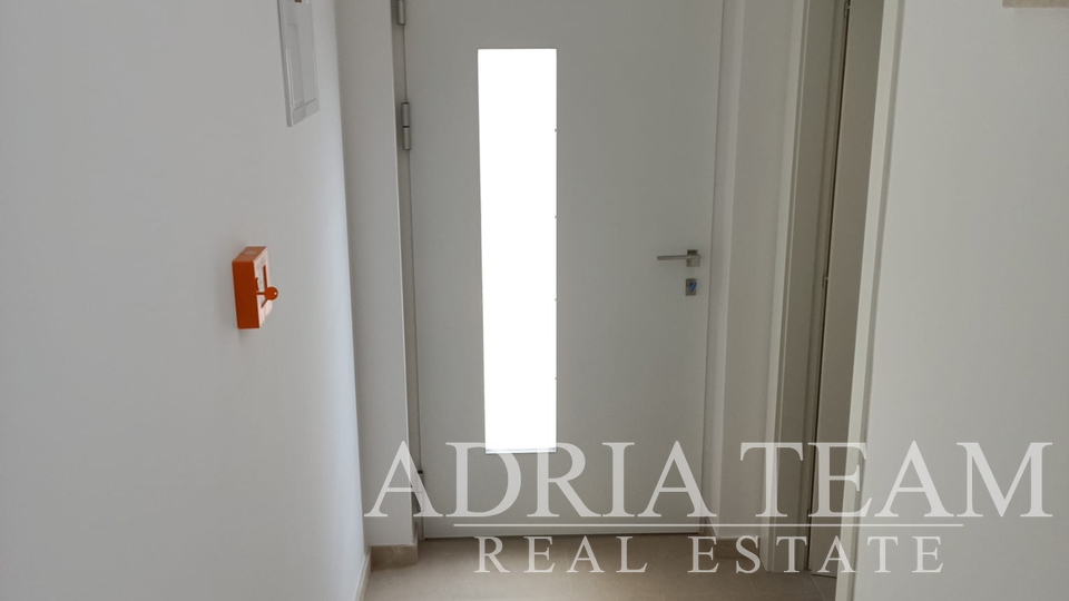 APARTMÁNY S VÝHLEDEM NA MOŘE, NOVOSTAVBA - POVLJANA, PAG