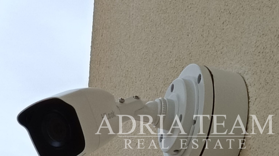 APARTMÁNY S VÝHLEDEM NA MOŘE, NOVOSTAVBA - POVLJANA, PAG