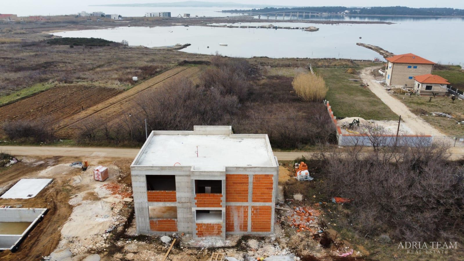 MODERN VILLA 150 m FROM THE SEA, NEW CONSTRUCTION - PRIVLAKA