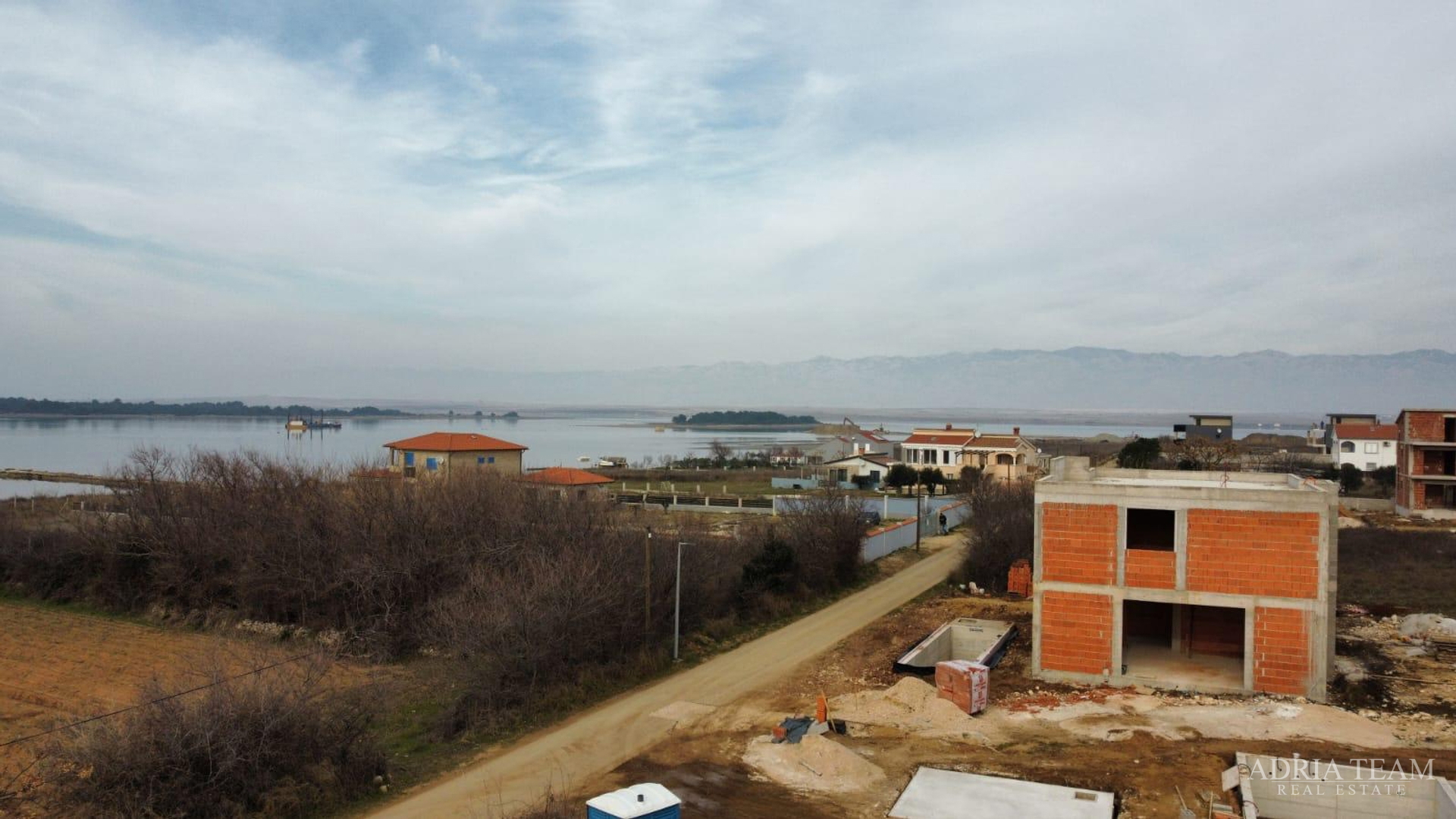 MODERN VILLA 150 m FROM THE SEA, NEW CONSTRUCTION - PRIVLAKA