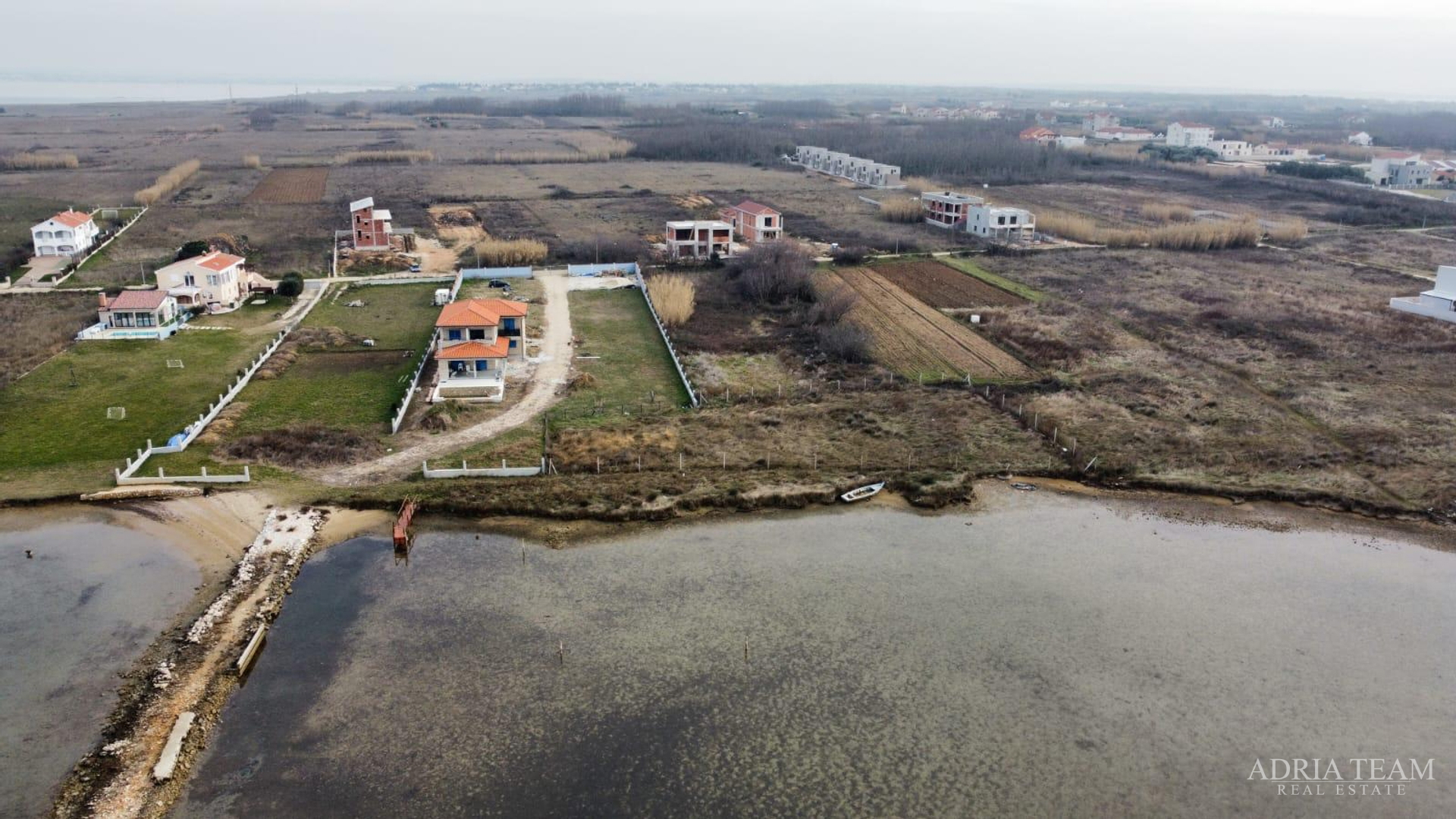 MODERN VILLA 150 m FROM THE SEA, NEW CONSTRUCTION - PRIVLAKA
