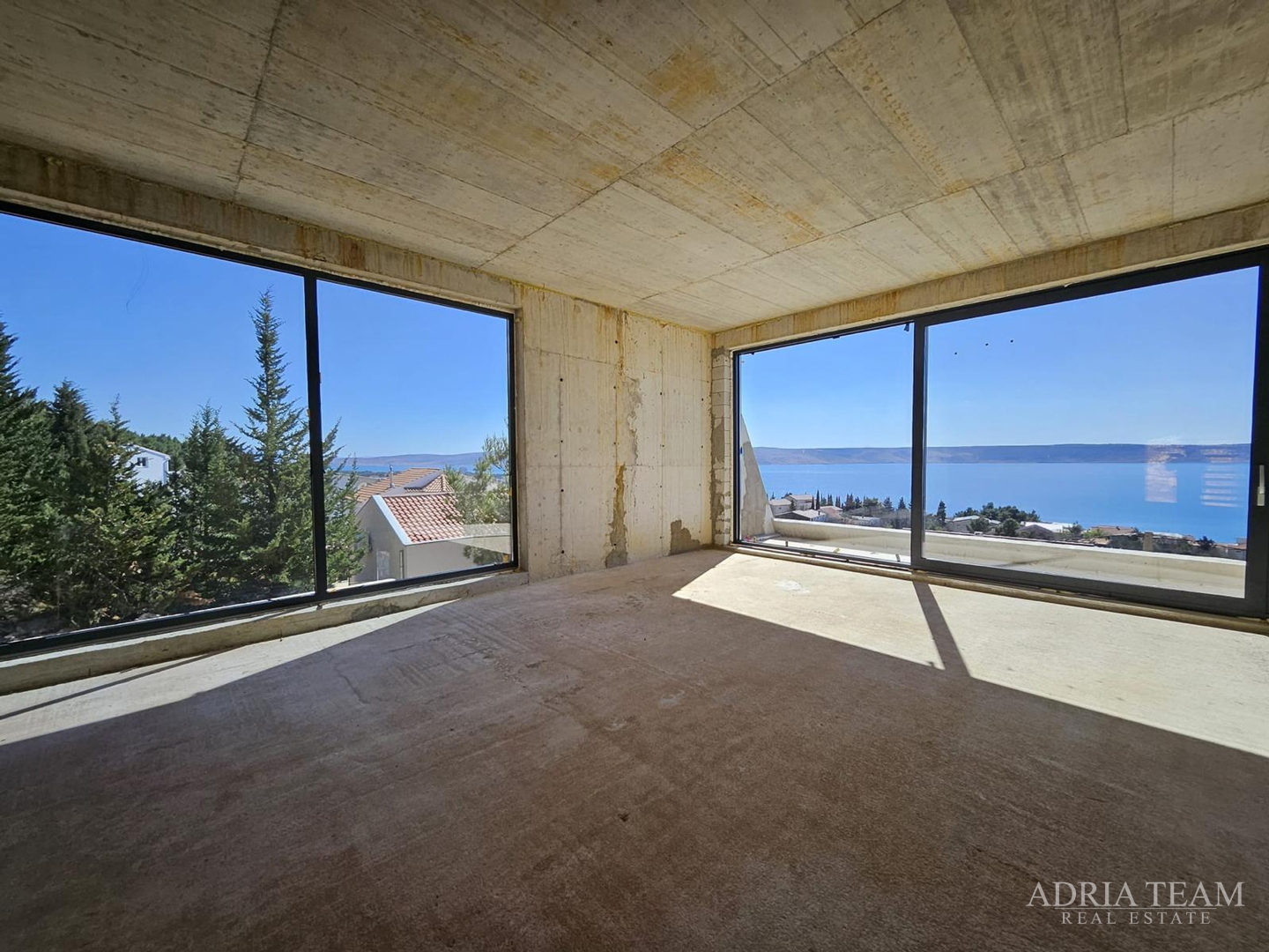 JEDINSTVENO NA TRŽIŠTU!! LUKSUZNA VILA S BAZENOM I OTVORENIM POGLEDOM NA MORE, STARIGRAD - PAKLENICA