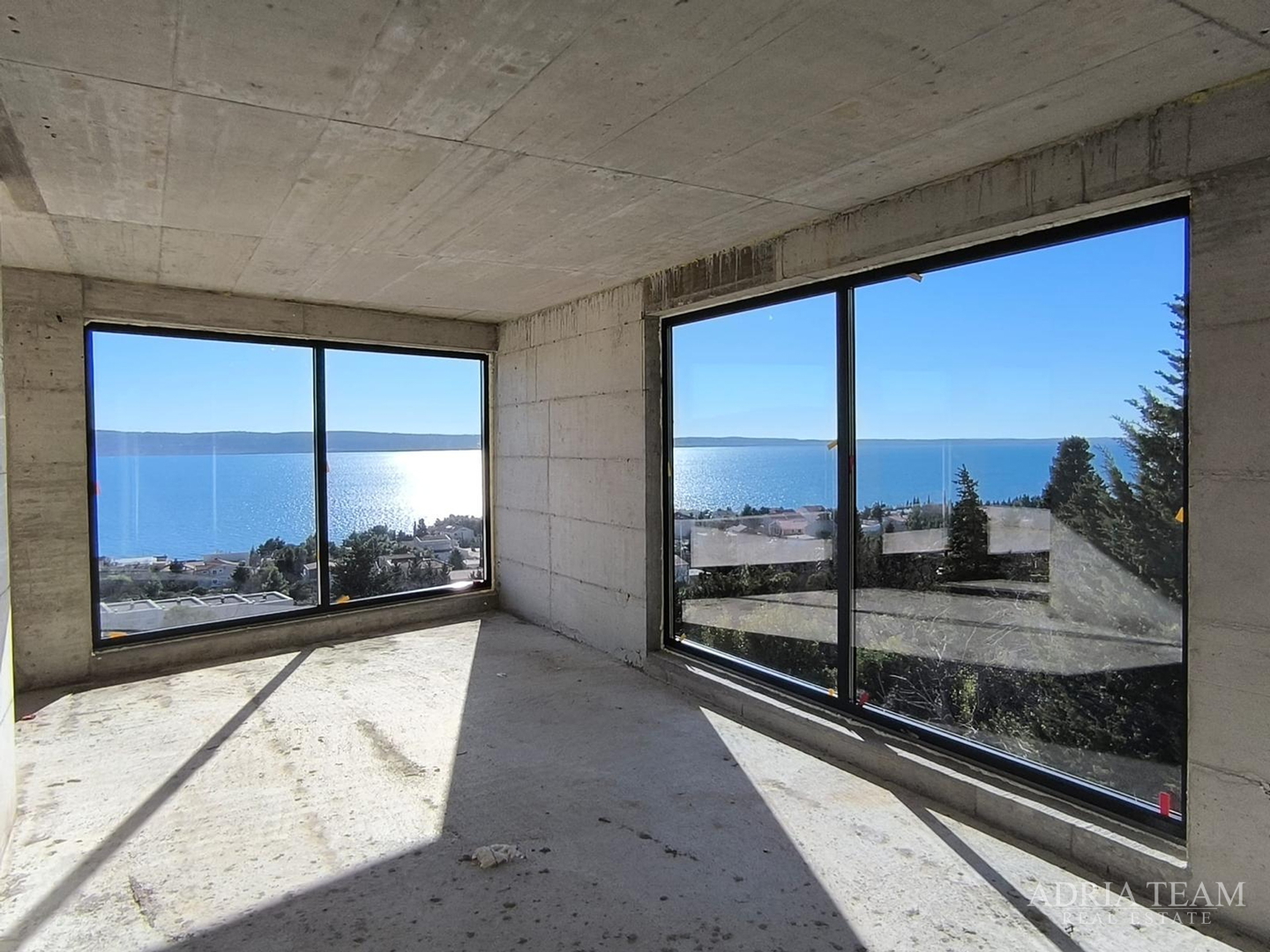 JEDINSTVENO NA TRŽIŠTU!! LUKSUZNA VILA S BAZENOM I OTVORENIM POGLEDOM NA MORE, STARIGRAD - PAKLENICA