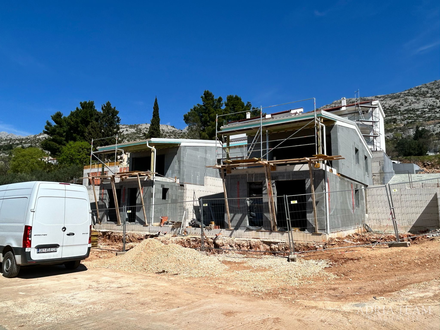 VILLA, 60 M FROM THE SEA, NEW CONSTRUCTION - OLD TOWN