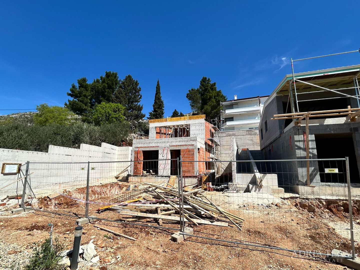 VILLA, 60 M FROM THE SEA, NEW CONSTRUCTION - OLD TOWN