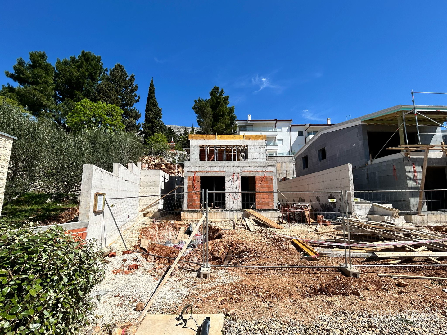 VILLA, 60 M FROM THE SEA, NEW CONSTRUCTION - OLD TOWN