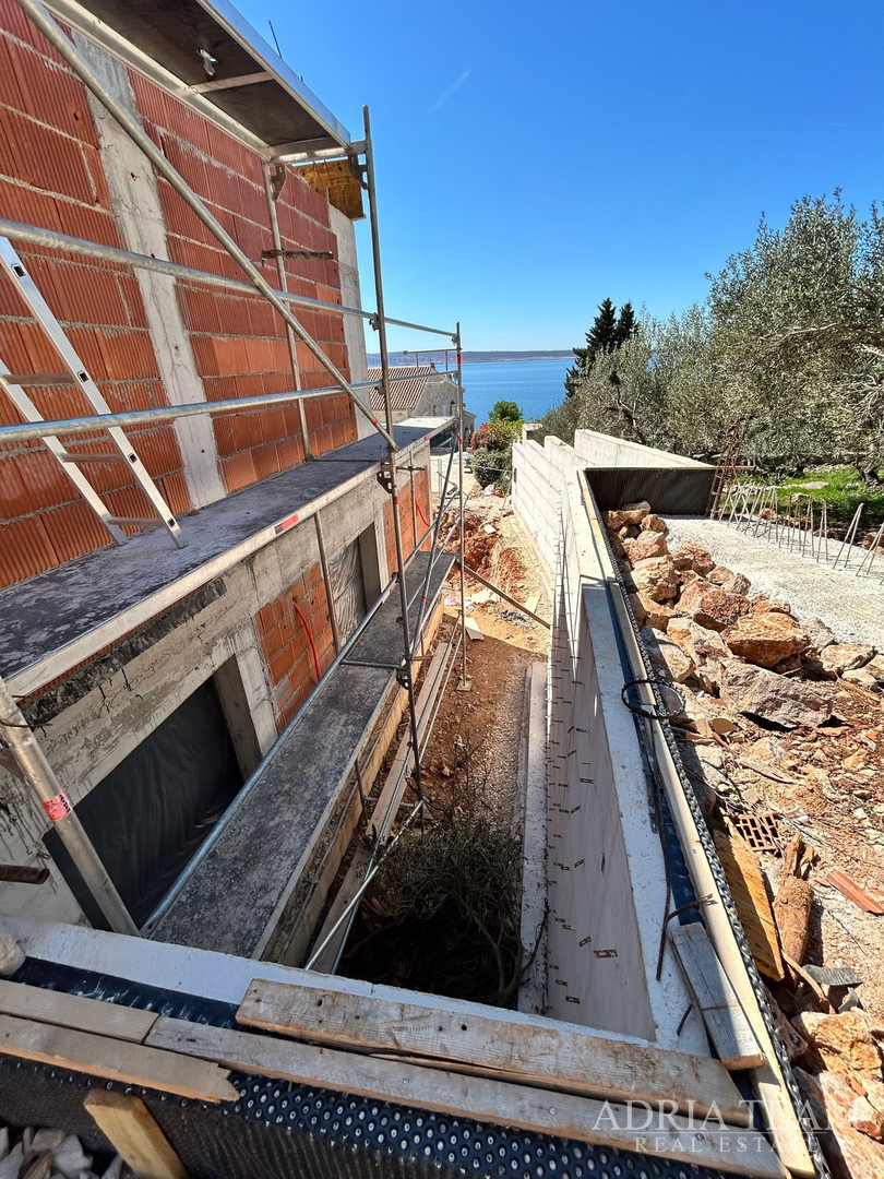 VILLA, 60 M FROM THE SEA, NEW CONSTRUCTION - OLD TOWN