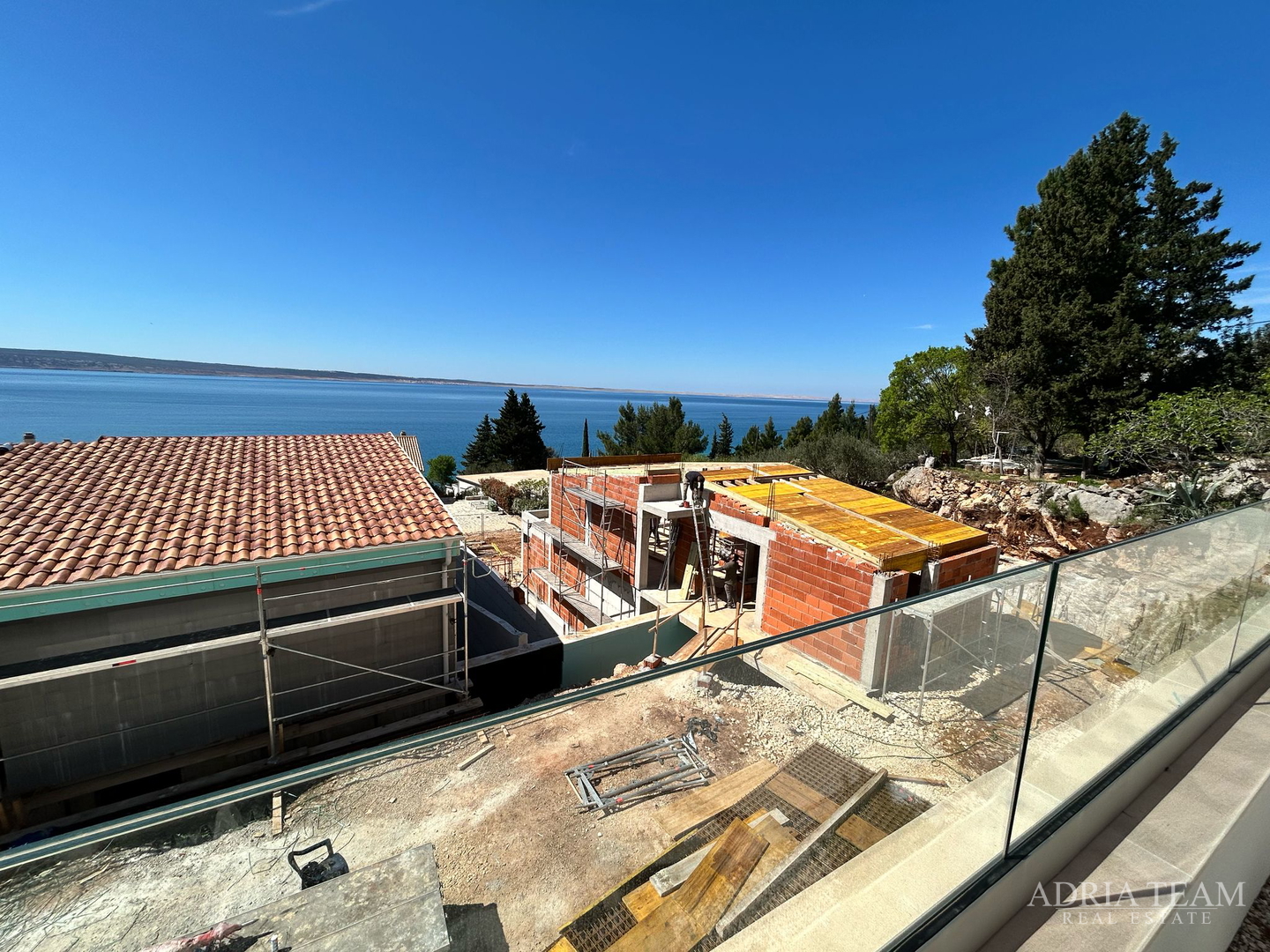 VILLA, 60 M FROM THE SEA, NEW CONSTRUCTION - OLD TOWN