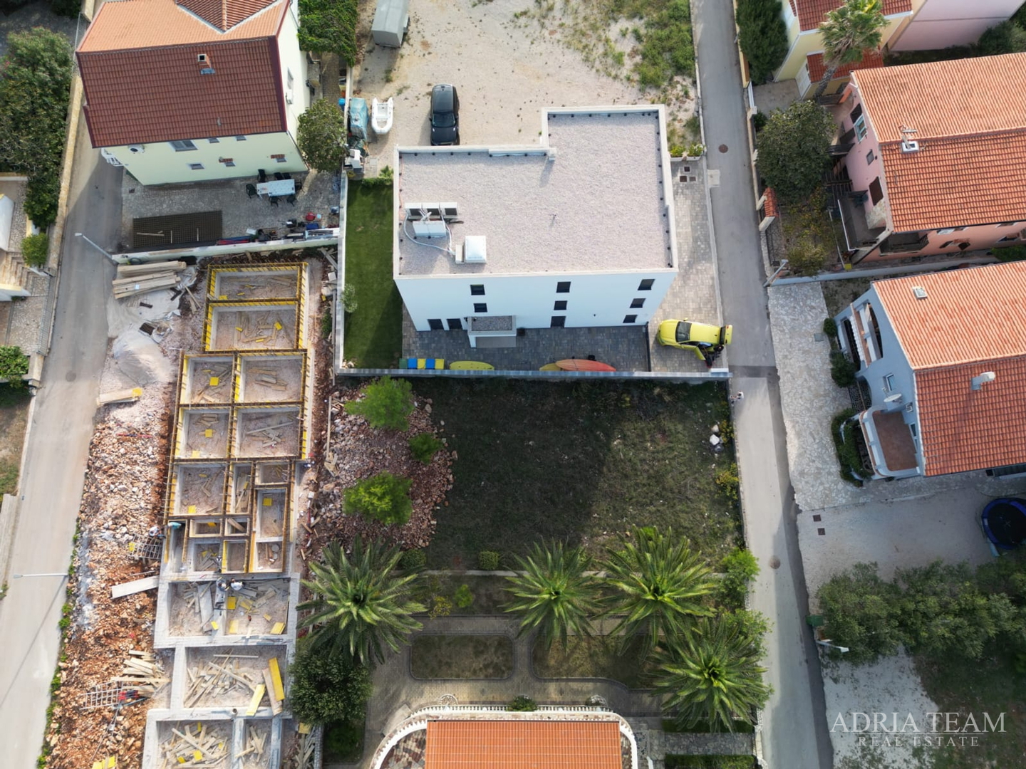 APARTMENTS 55 m FROM THE SEA, NEW CONSTRUCTION - VIR