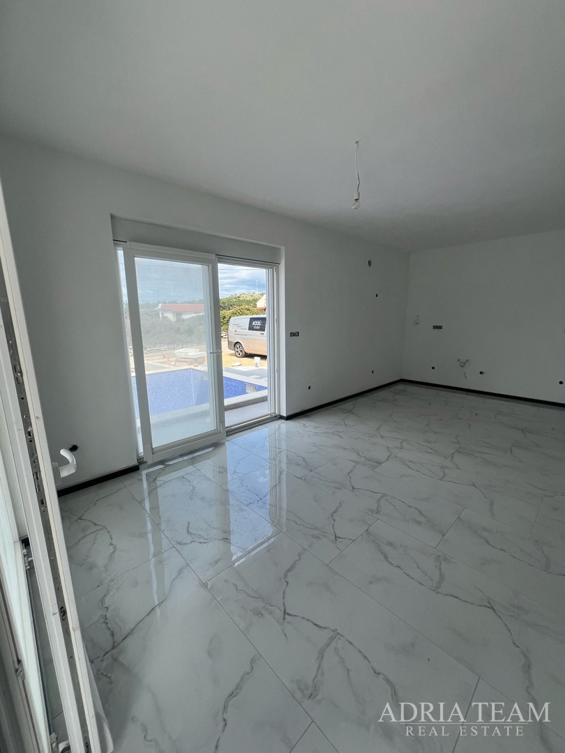 DVIJE KUĆE S BAZENOM - VIR