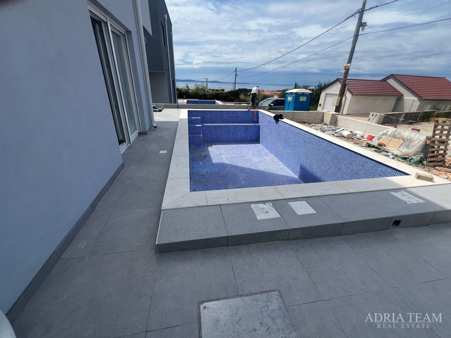 DVIJE KUĆE S BAZENOM - VIR