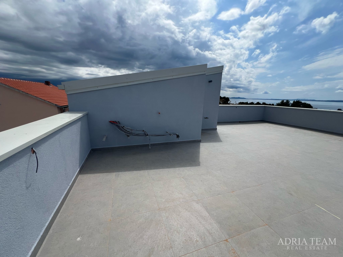 DVIJE KUĆE S BAZENOM - VIR