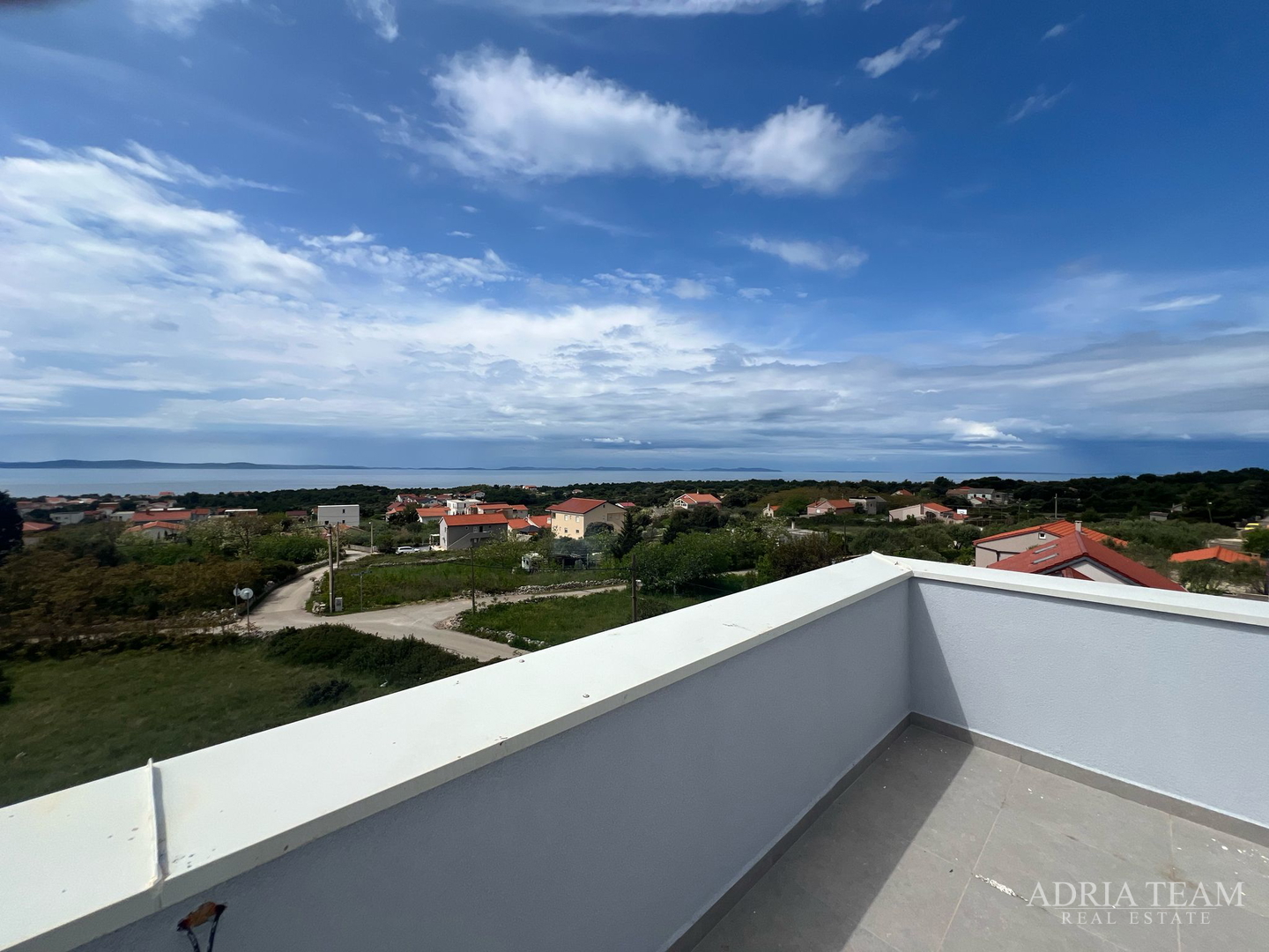 DVIJE KUĆE S BAZENOM - VIR