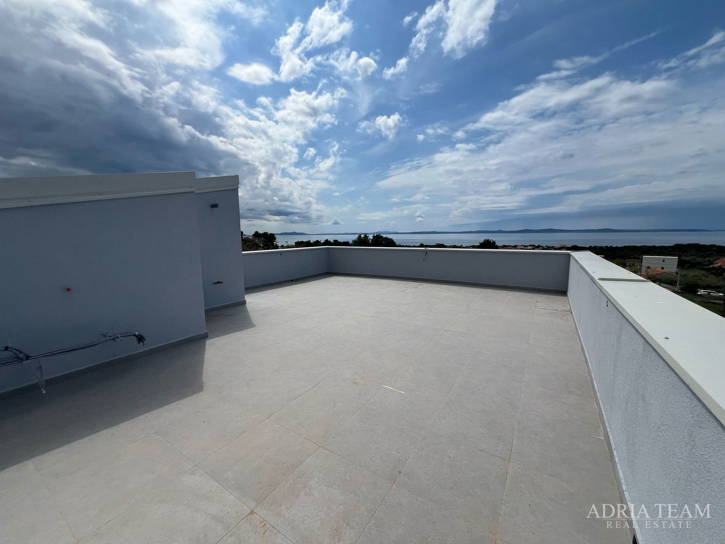 DVIJE KUĆE S BAZENOM - VIR