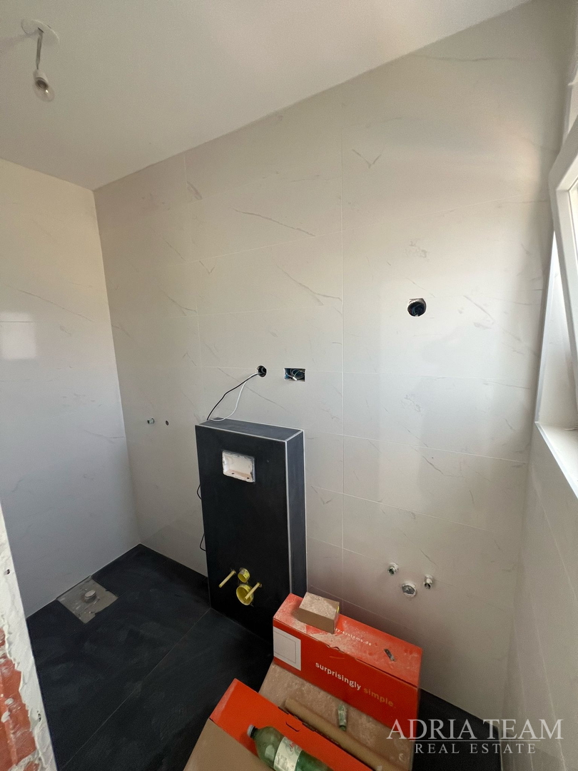 DVIJE KUĆE S BAZENOM - VIR