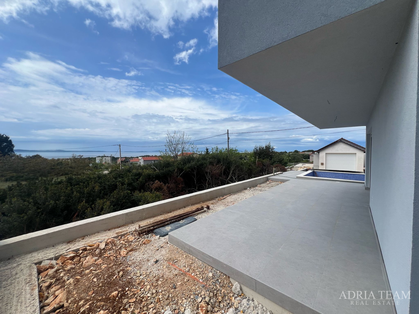 DVIJE KUĆE S BAZENOM - VIR