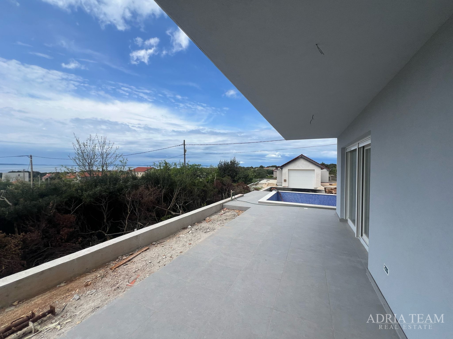 DVIJE KUĆE S BAZENOM - VIR