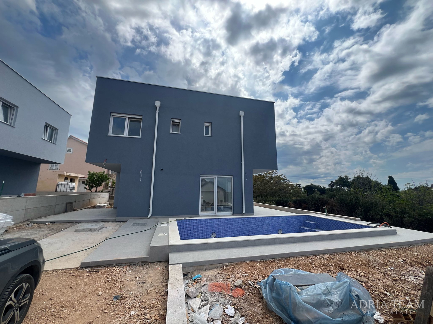 DVIJE KUĆE S BAZENOM - VIR