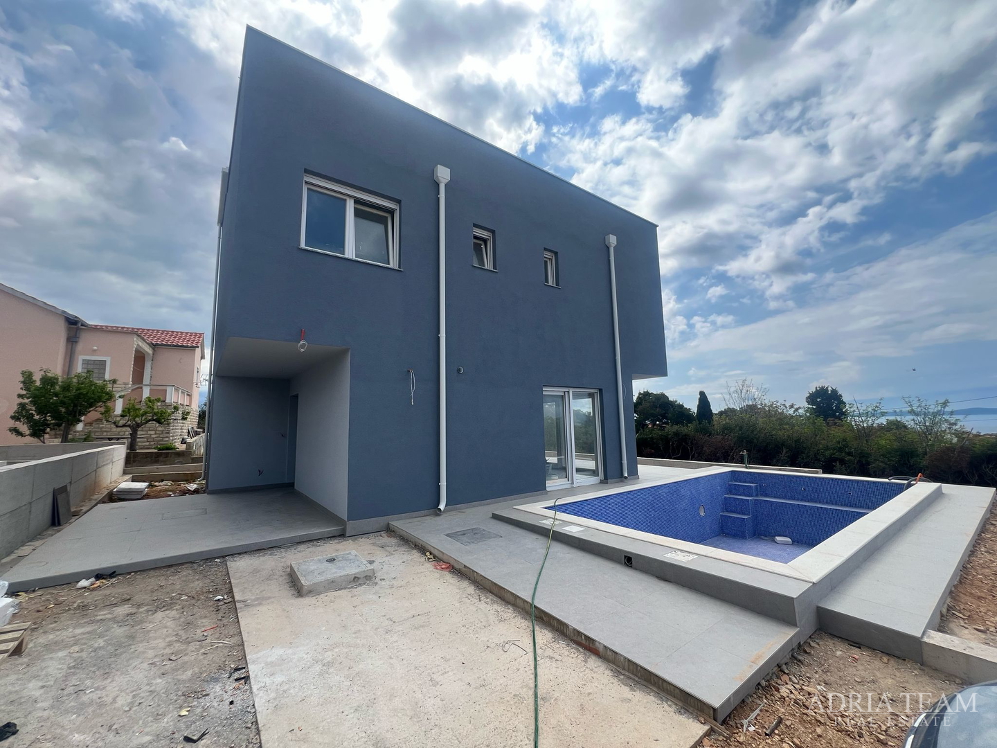 DVIJE KUĆE S BAZENOM - VIR