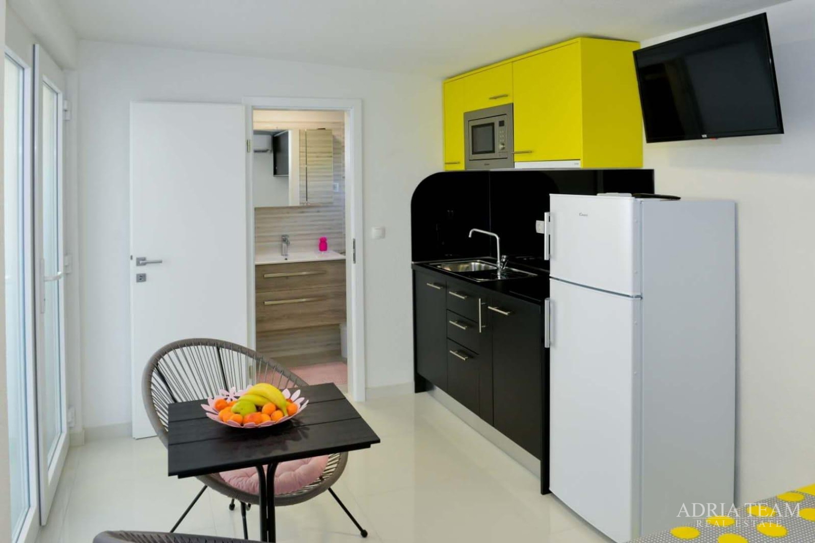 Apartment im Untergeschoss mit Pool und großem Garten - Privlaka