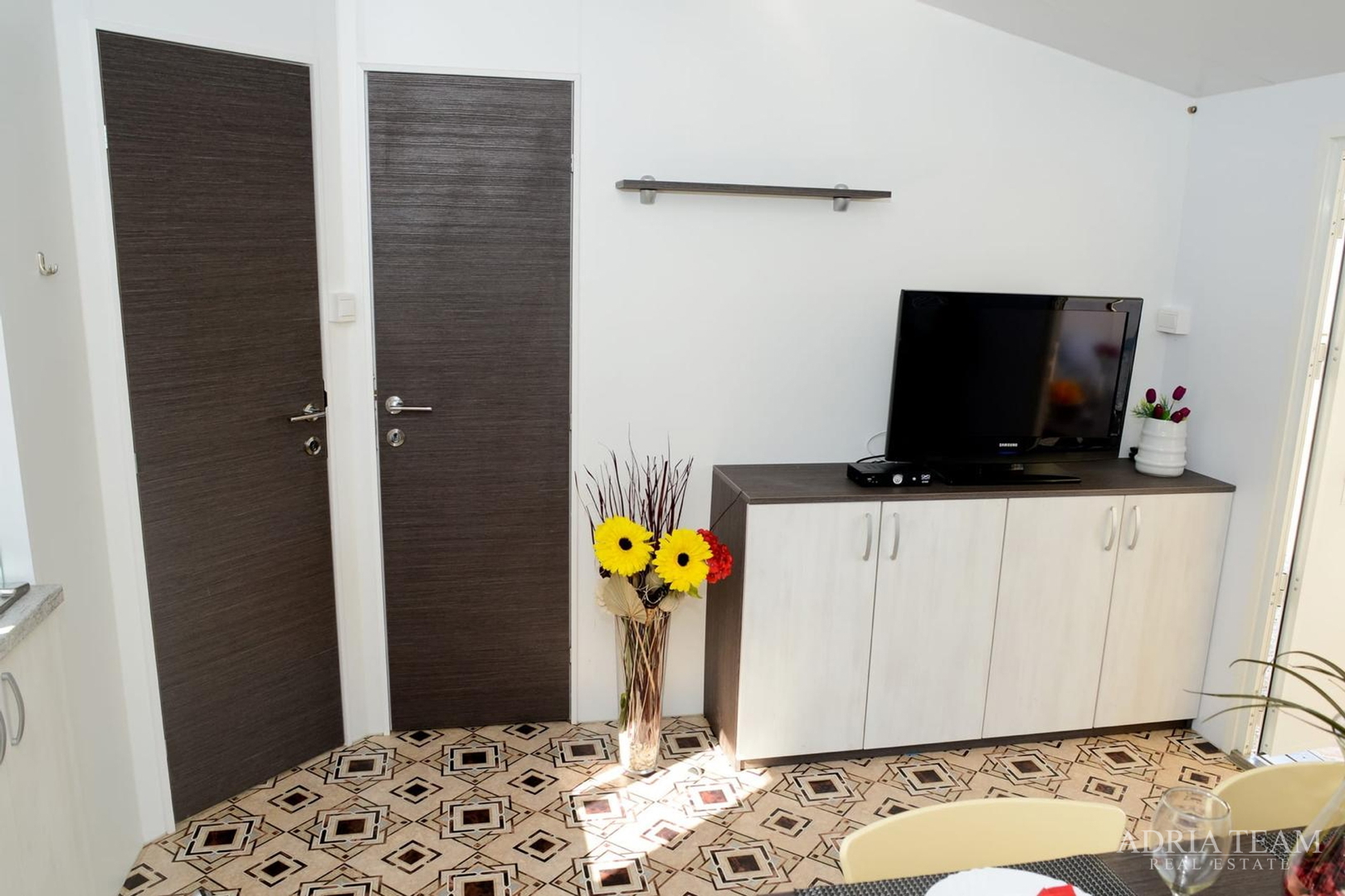 Apartment im Untergeschoss mit Pool und großem Garten - Privlaka