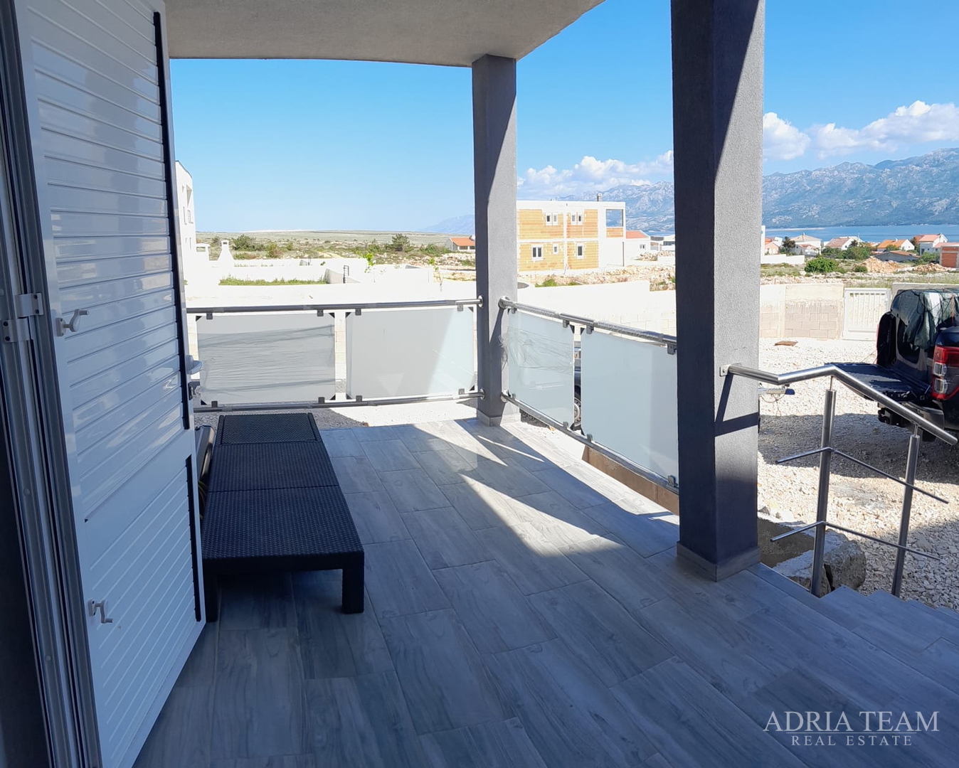 KUĆA U NOVOGRADNJI - RAŽANAC