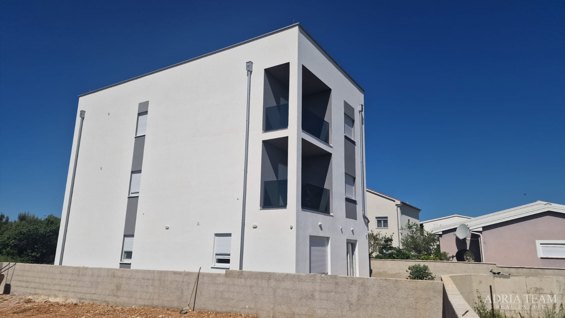 APARTMANI U STAMBENOJ ZGRADI, NOVOGRADNJA - VIR