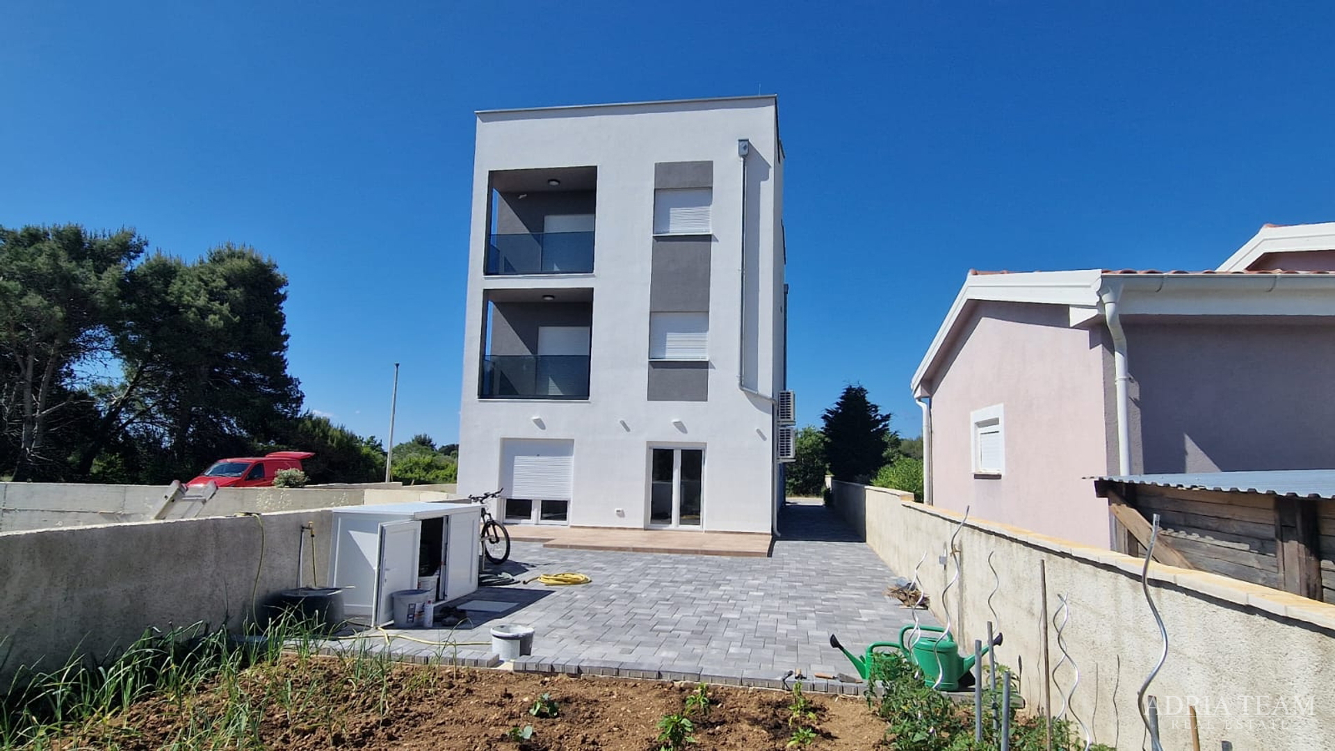 APARTMANI U STAMBENOJ ZGRADI, NOVOGRADNJA - VIR