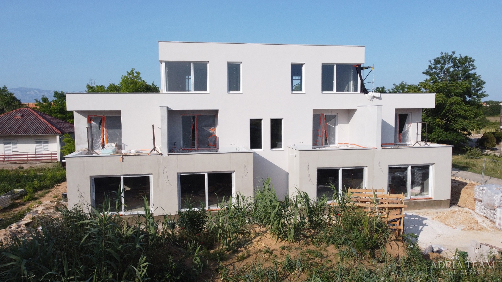 WOHNUNGEN MIT GARTEN IN EINEM WOHNGEBÄUDE, NEUBAU - PRIVLAKA